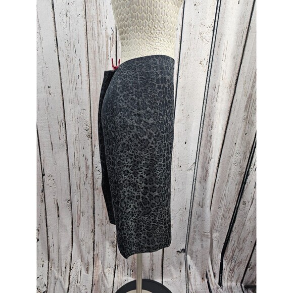 LW Women's 10/12 Dana Buchman Original Gray Leopard Print Skirt Suit 2 Pc Set - Picture 4 of 12
